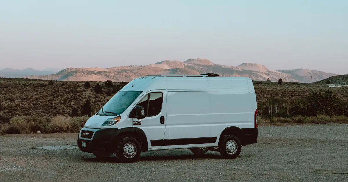 Factors to Consider When Hiring a Man with a Van